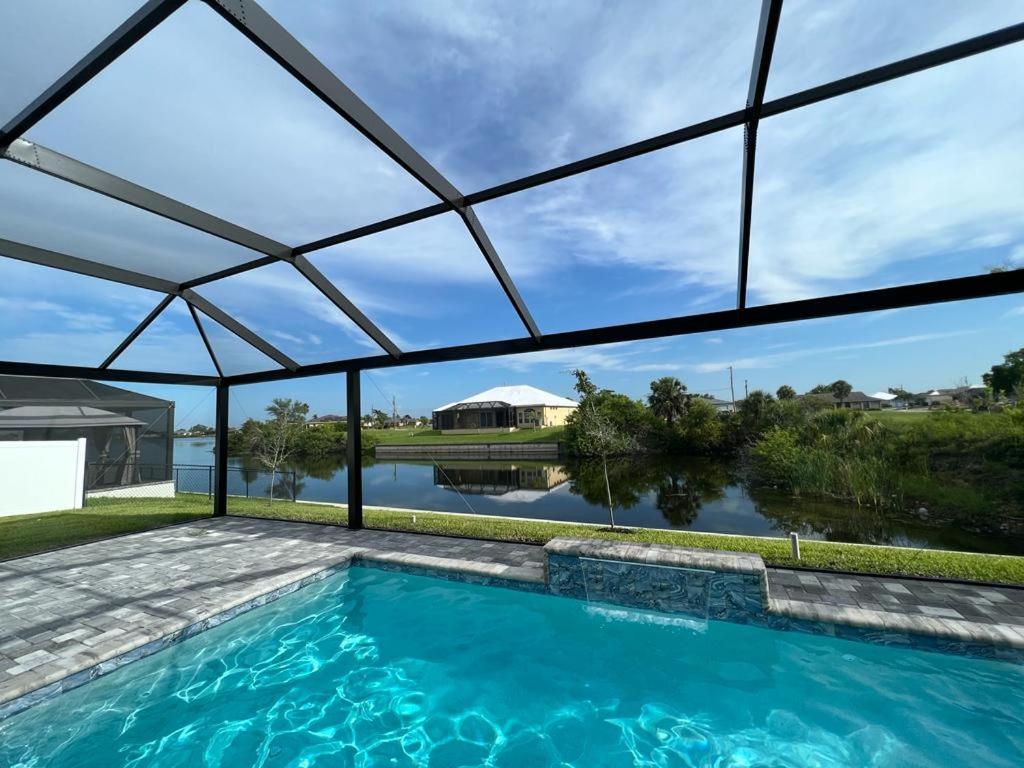 Newly Built Ballerina With Heated Pool And Incredible View Into Beautiful Arrowheadcanal * Cape Coral